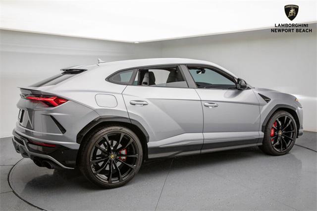 used 2021 Lamborghini Urus car, priced at $206,702