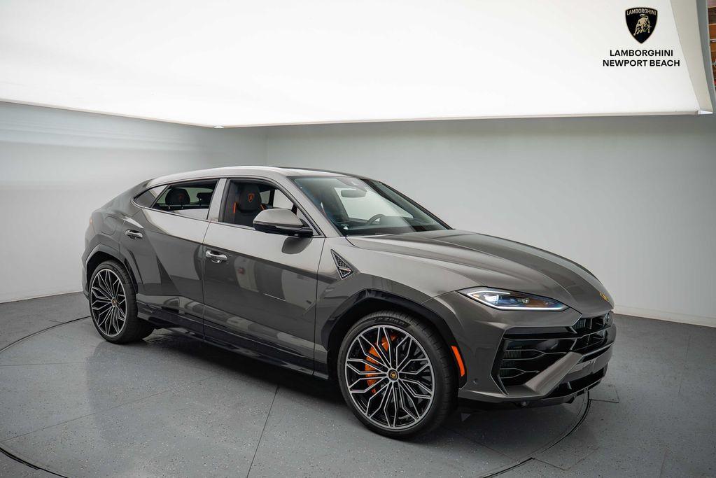 used 2025 Lamborghini Urus car, priced at $329,999