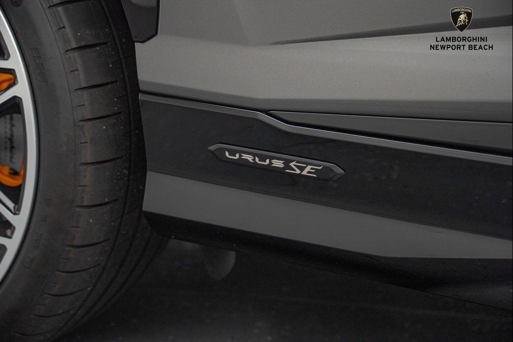 used 2025 Lamborghini Urus car, priced at $315,763