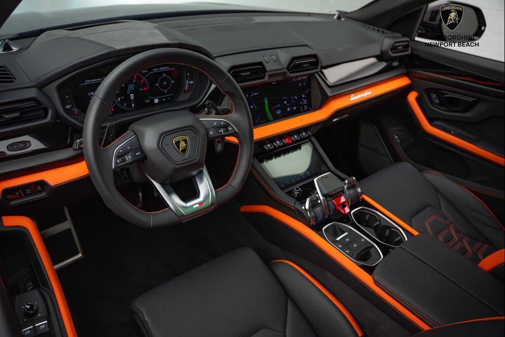 used 2025 Lamborghini Urus car, priced at $329,999