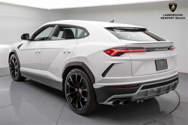 used 2022 Lamborghini Urus car, priced at $224,988