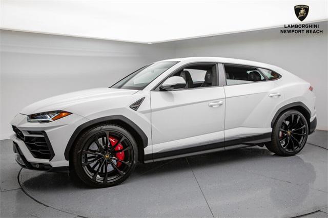 used 2022 Lamborghini Urus car, priced at $224,988