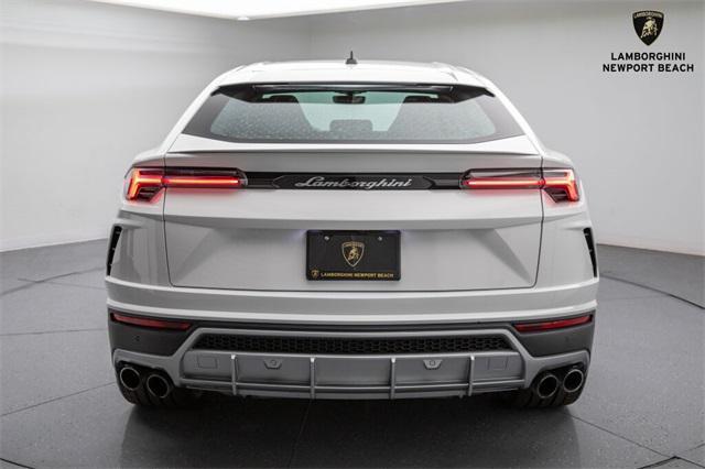 used 2022 Lamborghini Urus car, priced at $224,988