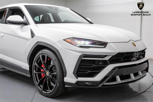 used 2022 Lamborghini Urus car, priced at $224,988