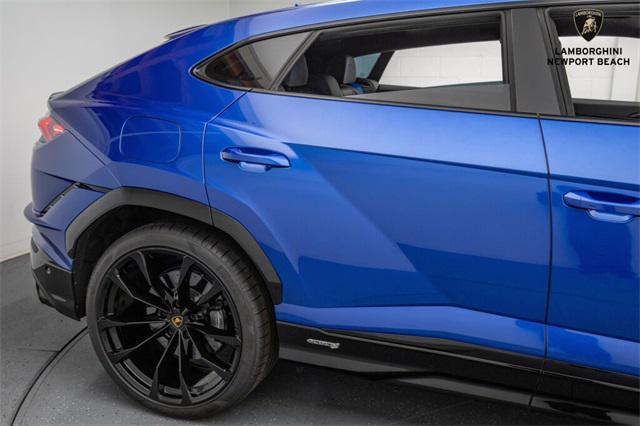 used 2023 Lamborghini Urus car, priced at $269,999