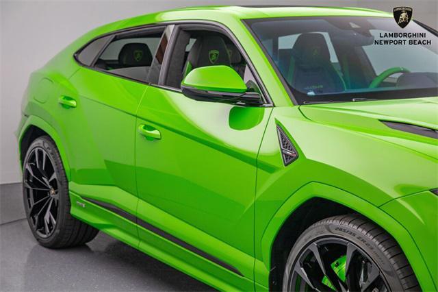 used 2023 Lamborghini Urus car, priced at $277,333