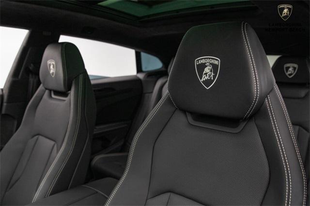 used 2023 Lamborghini Urus car, priced at $253,998