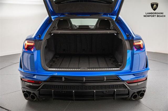 used 2023 Lamborghini Urus car, priced at $253,998