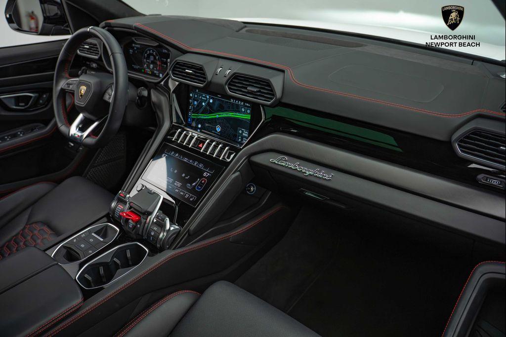 used 2022 Lamborghini Urus car, priced at $218,363