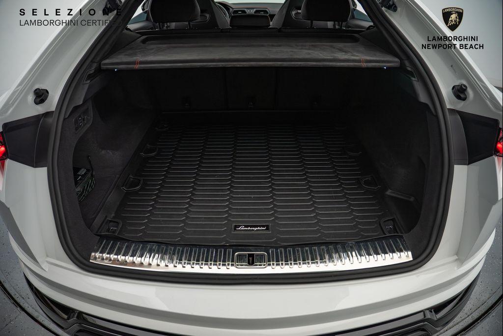 used 2022 Lamborghini Urus car, priced at $215,538