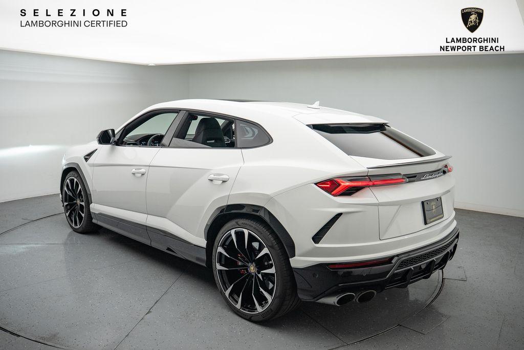 used 2022 Lamborghini Urus car, priced at $215,538