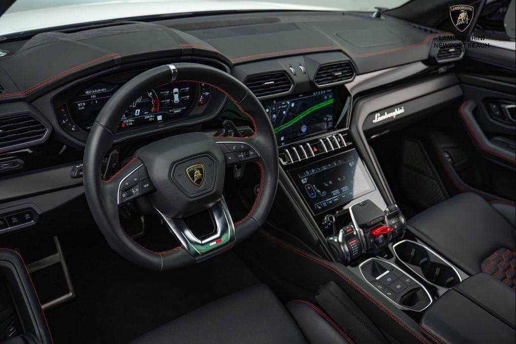 used 2022 Lamborghini Urus car, priced at $218,363