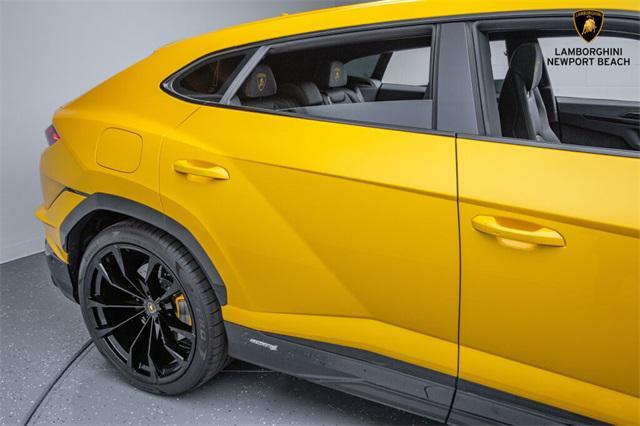 used 2023 Lamborghini Urus car, priced at $254,988