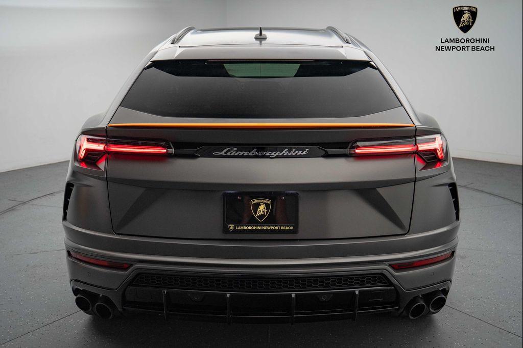 used 2022 Lamborghini Urus car, priced at $226,388