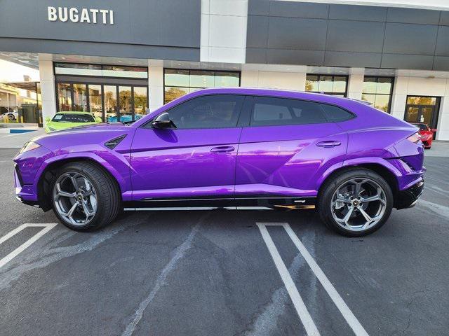 used 2023 Lamborghini Urus car, priced at $263,388