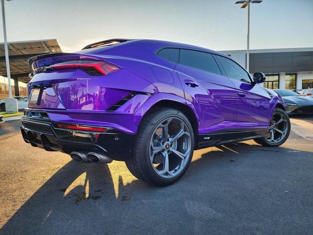 used 2023 Lamborghini Urus car, priced at $263,388