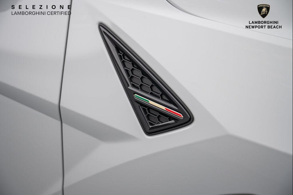 used 2024 Lamborghini Urus car, priced at $267,805