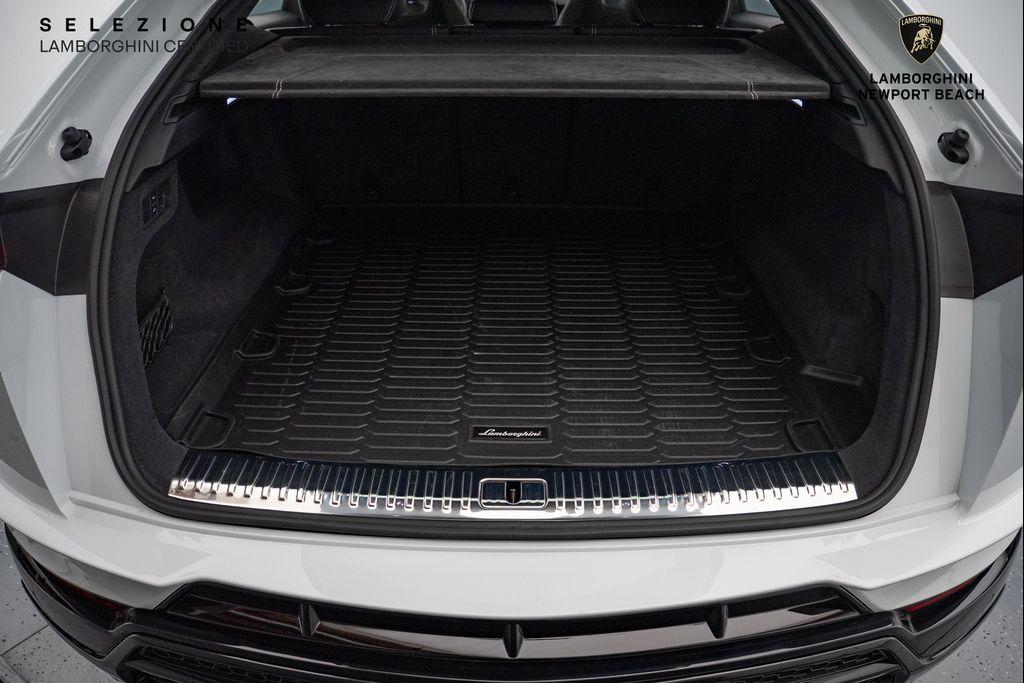 used 2024 Lamborghini Urus car, priced at $267,805