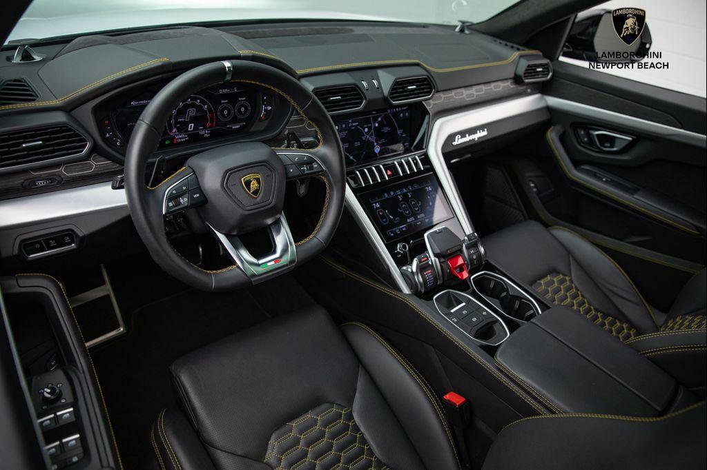 used 2022 Lamborghini Urus car, priced at $199,999