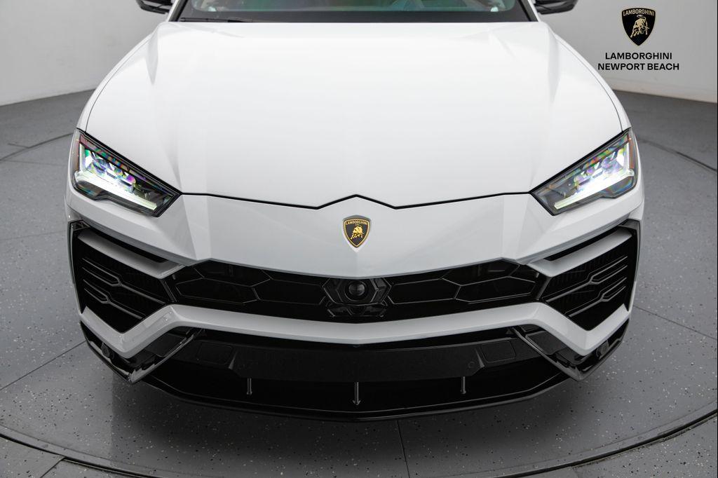 used 2022 Lamborghini Urus car, priced at $199,999
