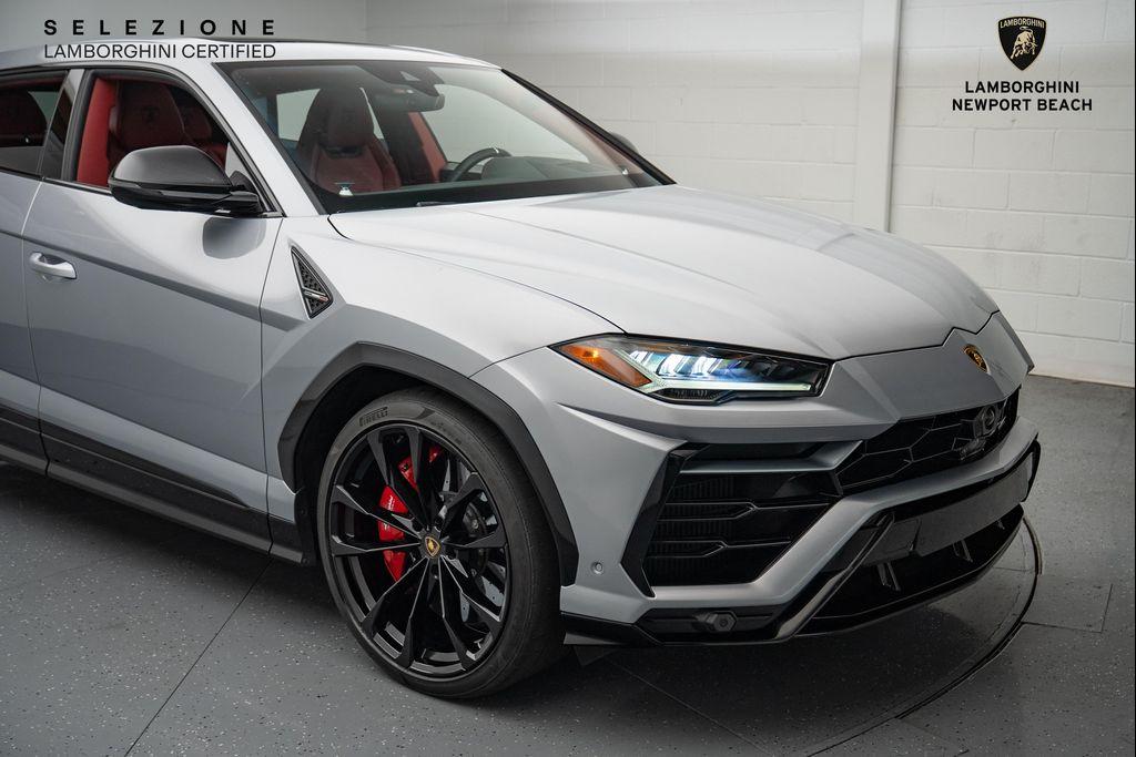 used 2022 Lamborghini Urus car, priced at $217,798