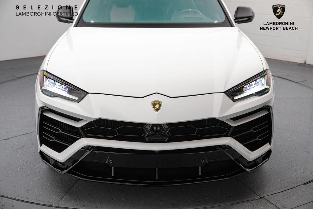 used 2022 Lamborghini Urus car, priced at $228,320
