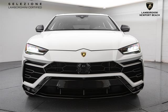 used 2022 Lamborghini Urus car, priced at $235,578