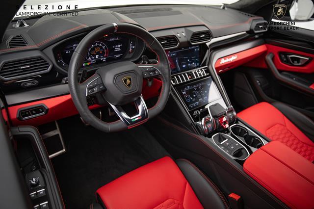 used 2022 Lamborghini Urus car, priced at $235,578