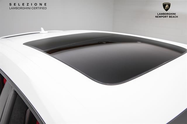 used 2022 Lamborghini Urus car, priced at $235,578