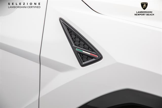 used 2022 Lamborghini Urus car, priced at $235,578