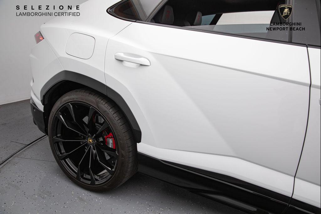 used 2022 Lamborghini Urus car, priced at $228,320