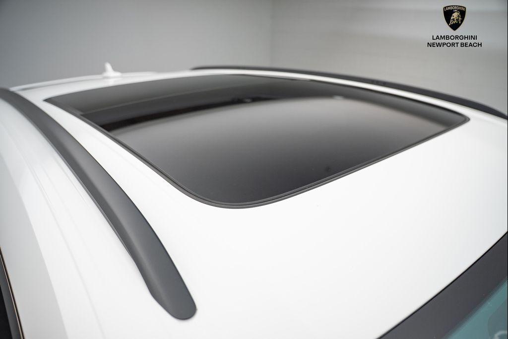 used 2019 Lamborghini Urus car, priced at $156,069