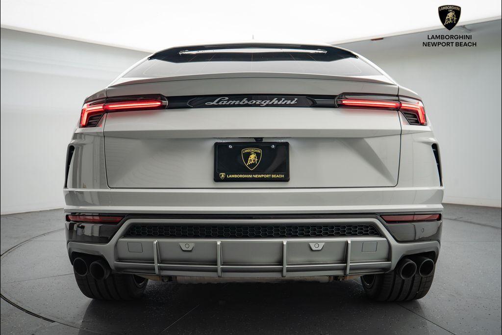 used 2019 Lamborghini Urus car, priced at $156,069