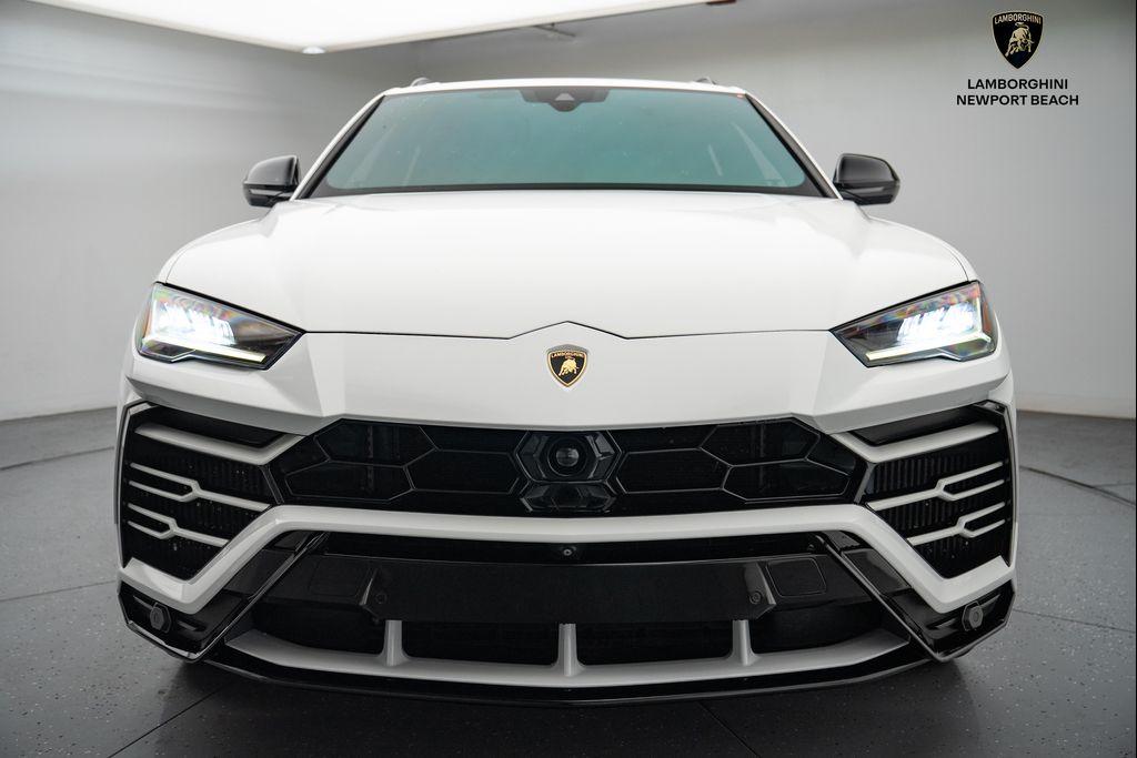 used 2019 Lamborghini Urus car, priced at $156,069
