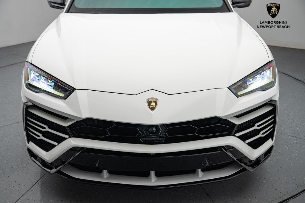 used 2019 Lamborghini Urus car, priced at $156,069