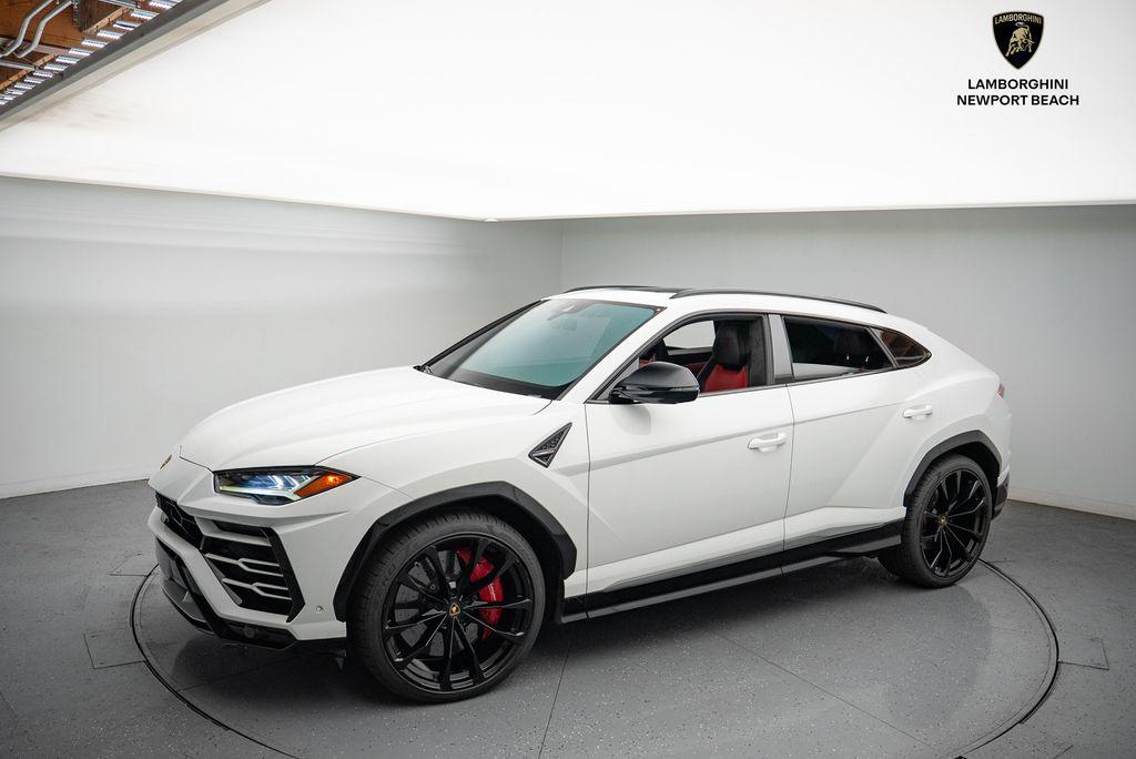 used 2019 Lamborghini Urus car, priced at $156,069