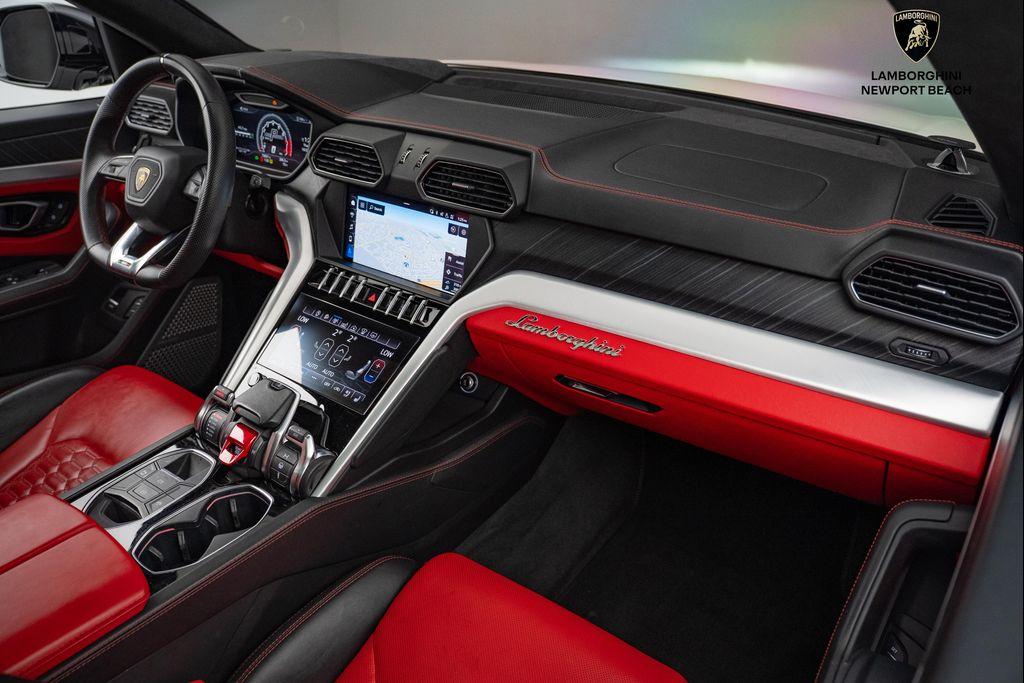 used 2019 Lamborghini Urus car, priced at $156,069