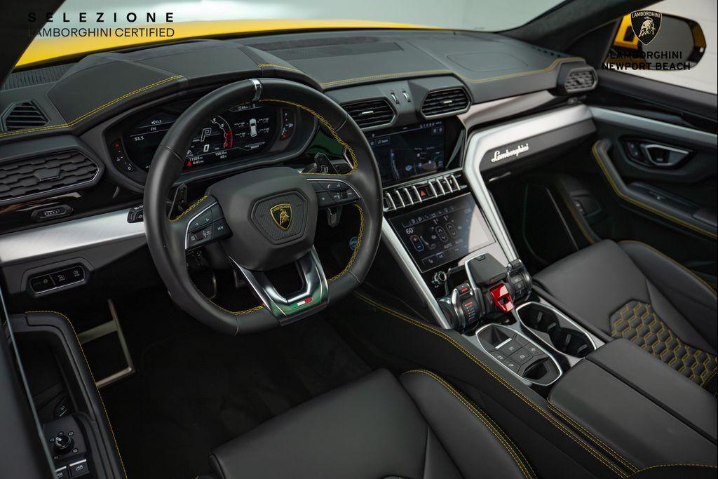 used 2022 Lamborghini Urus car, priced at $216,298