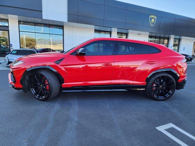 used 2022 Lamborghini Urus car, priced at $229,999