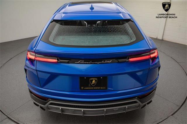 used 2021 Lamborghini Urus car, priced at $187,318