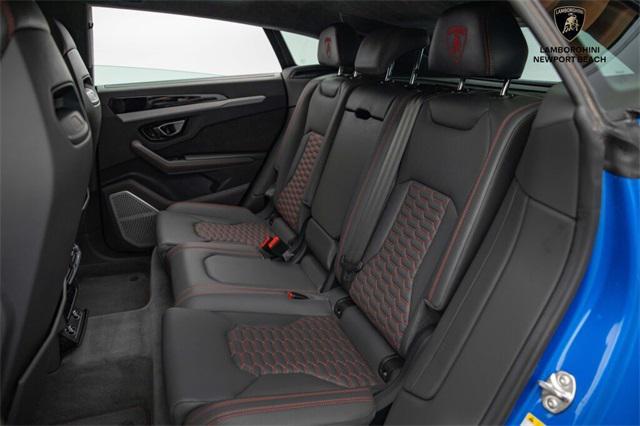 used 2021 Lamborghini Urus car, priced at $187,318