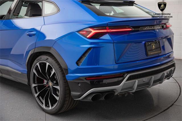 used 2021 Lamborghini Urus car, priced at $187,318