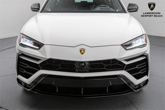 used 2022 Lamborghini Urus car, priced at $235,968