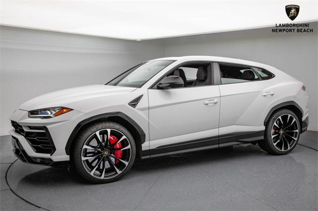 used 2022 Lamborghini Urus car, priced at $235,968