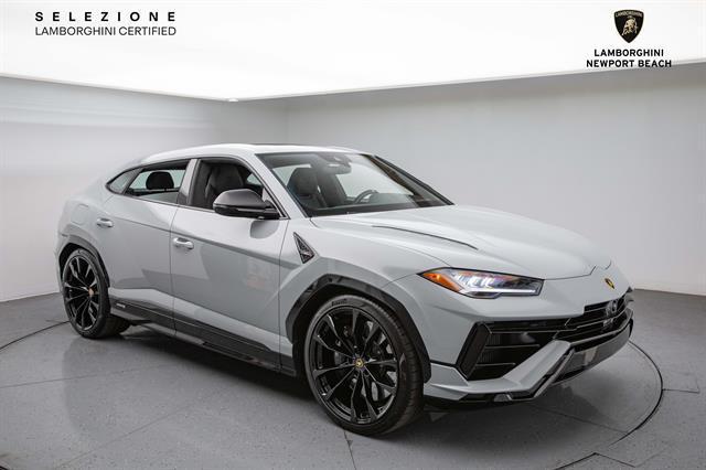used 2024 Lamborghini Urus car, priced at $262,710