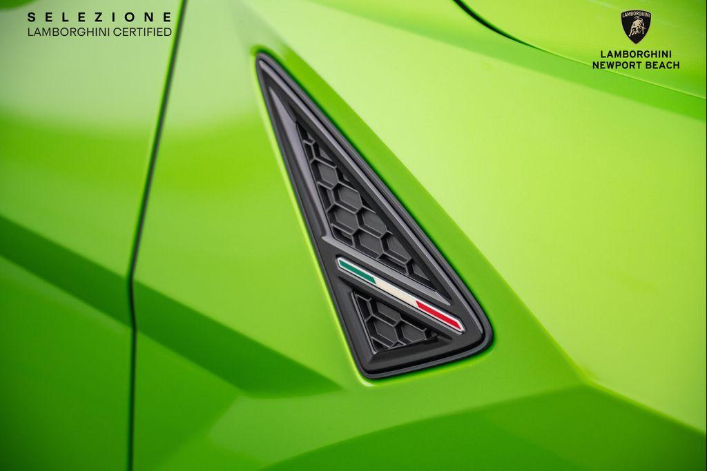 used 2022 Lamborghini Urus car, priced at $239,308