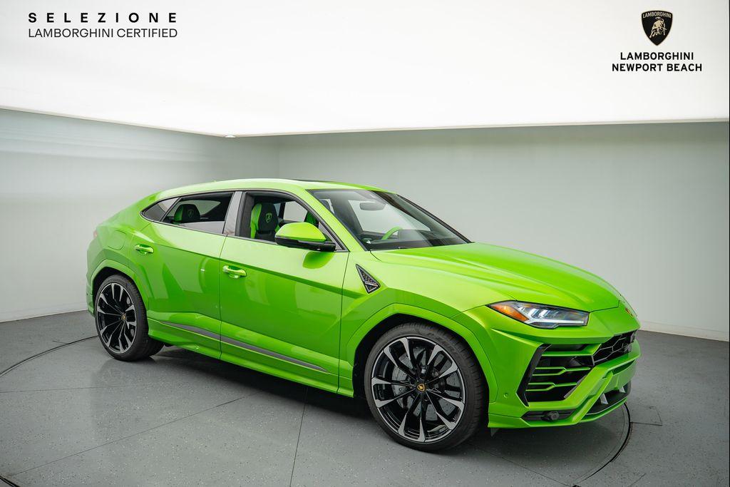 used 2022 Lamborghini Urus car, priced at $239,308