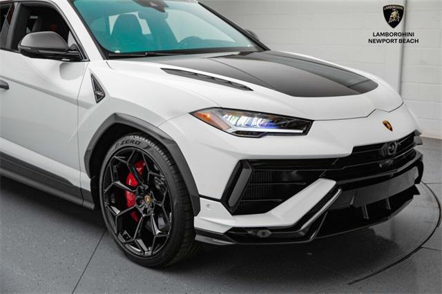 used 2023 Lamborghini Urus car, priced at $311,293