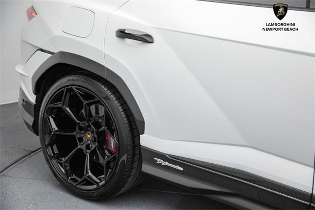 used 2023 Lamborghini Urus car, priced at $311,293