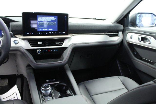 new 2025 Ford Explorer car, priced at $45,043